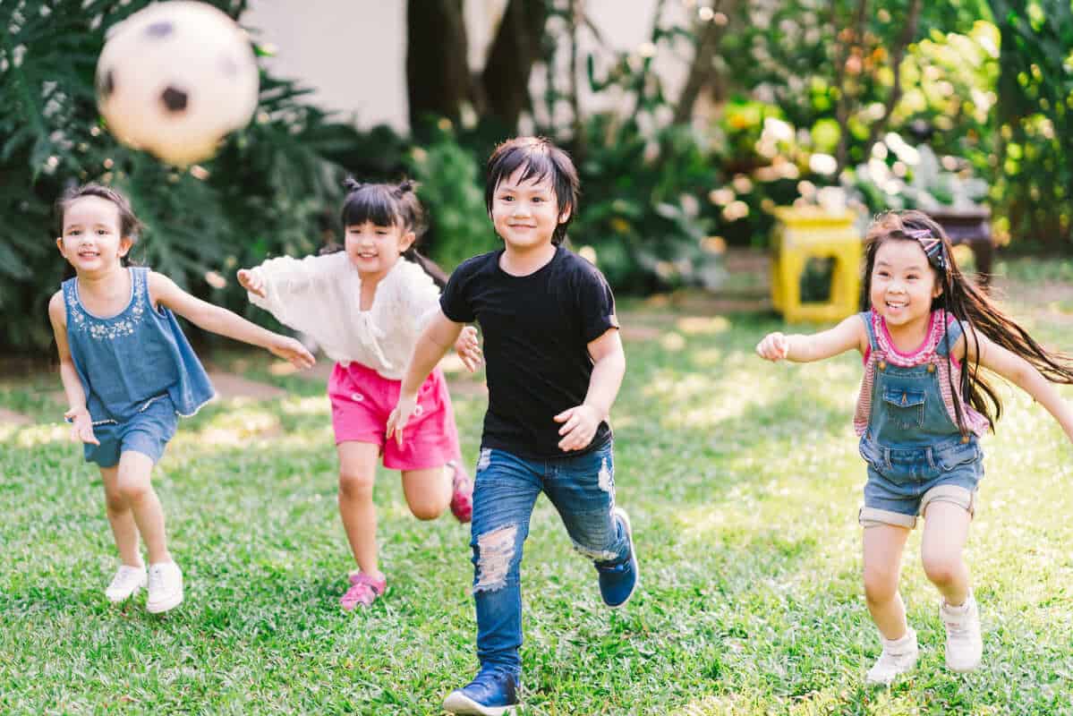 5 hoạt động vui chơi cho trẻ trong hè